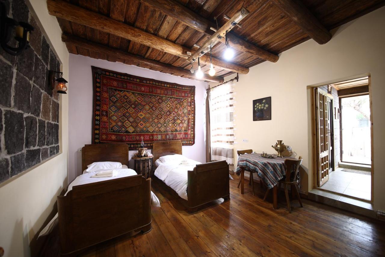 Alashkert Guesthouse ,Ալաշկերտ Հյուրատուն Gyumri ภายนอก รูปภาพ