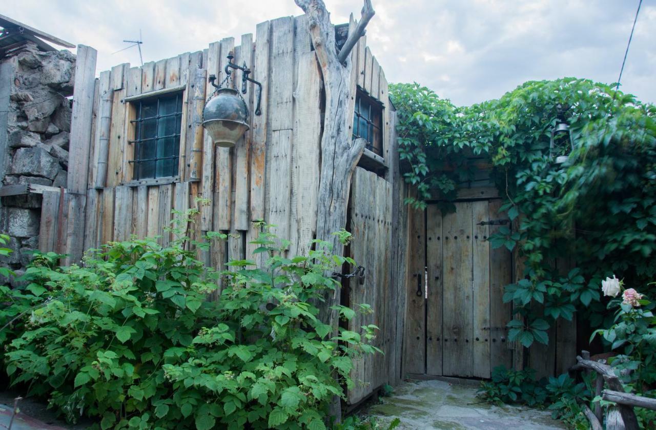 Alashkert Guesthouse ,Ալաշկերտ Հյուրատուն Gyumri ภายนอก รูปภาพ